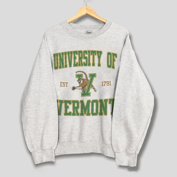 University Of Vermont Sweatshirt, Vermont Catamounts Basketball Unisex Shirt Tee - Picture 1 of 2